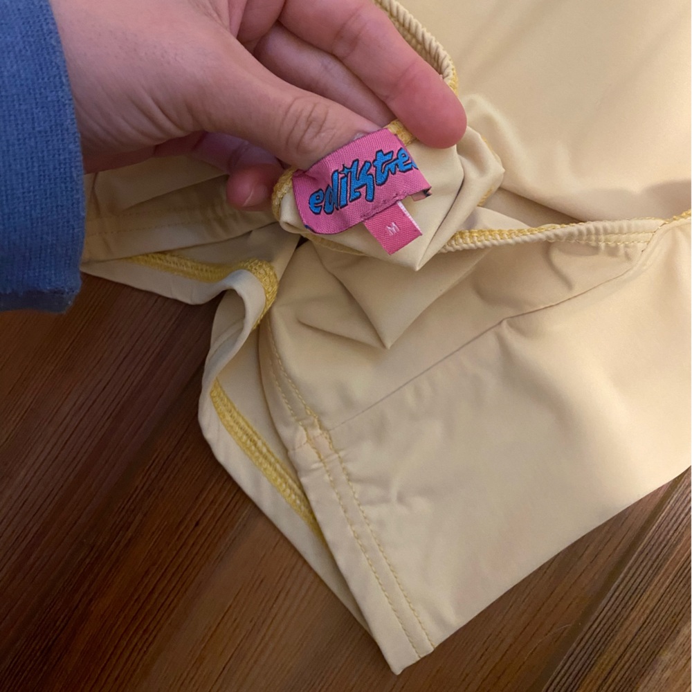 Edikted open back yellow top - Picture 3 of 5